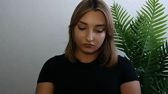 veryshygirl's Live XXX Chat