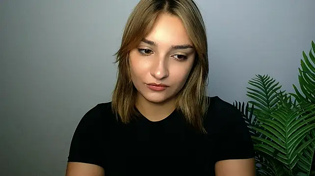 veryshygirl: απευθείας συνομιλία ΧΧΧ