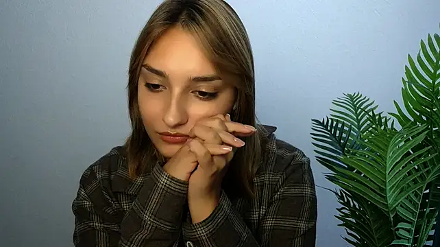 veryshygirl: онлайн-секс-чат