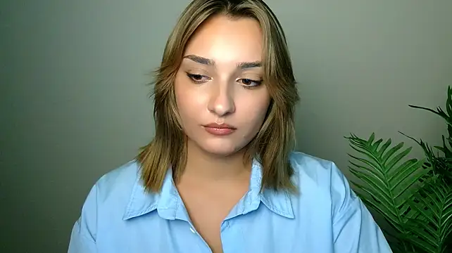 veryshygirl's Webcam Show