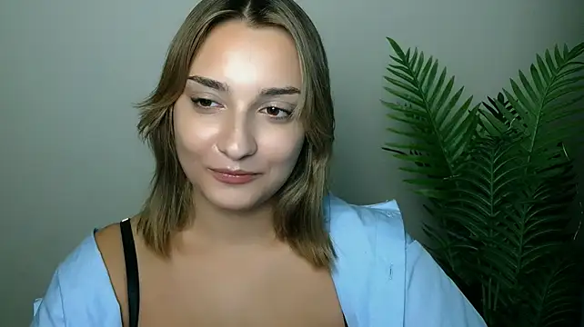 veryshygirl Chat XXX live
