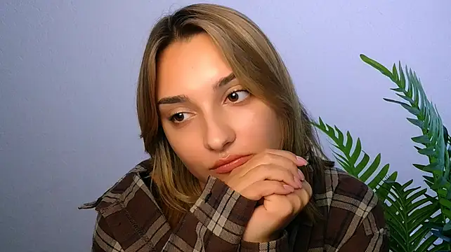 veryshygirl's Webcam Show