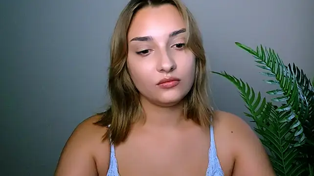 veryshygirl élő XXX-chatje