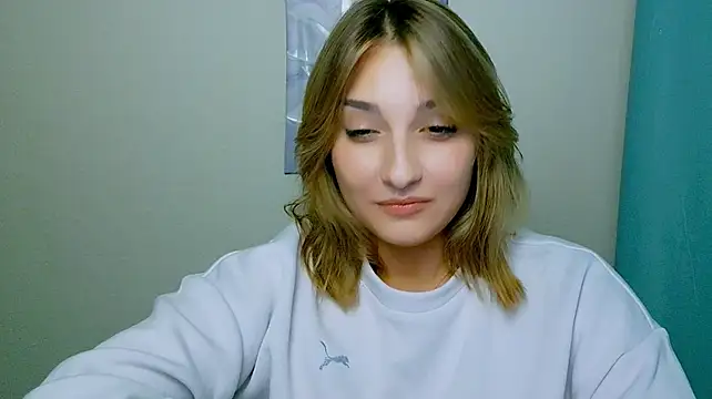 veryshygirl Adlı Modelin Canlı XXX Sohbeti