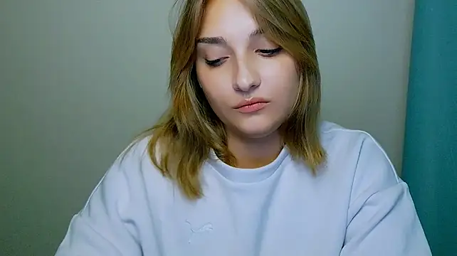 veryshygirl 网络视讯表演