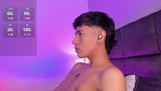 Онлайн чат XXX Damien_Howard