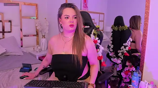 AvaMiia Live XXX-Chat