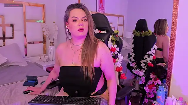 AvaMiia Chat XXX in diretta