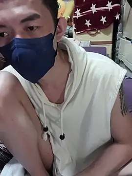 Christopher1024 在線直播表演