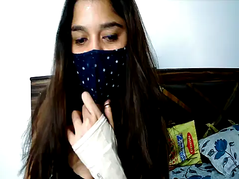 Gloie4u's Live XXX Chat