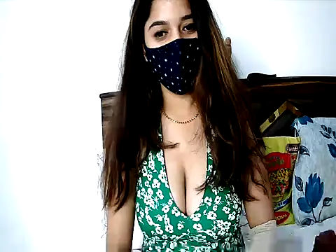 Gloie4u Chat XXX live