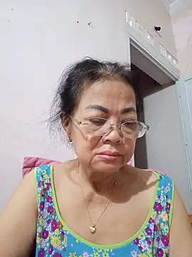 Hotestlove 网络视讯表演