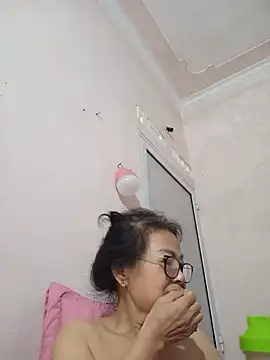 Hotestlove's Webcam Show