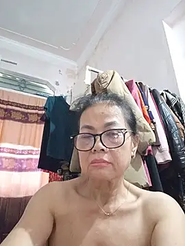 Hotestlove 网络视讯表演