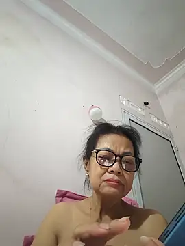 Hotestlove's Webcam Show