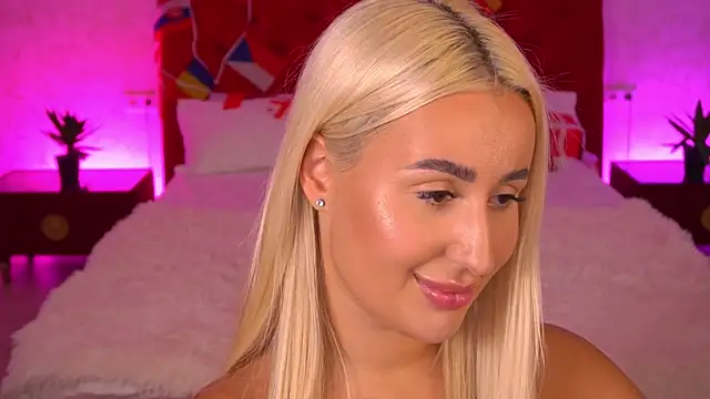 LiaBrazzerr's Live XXX Chat