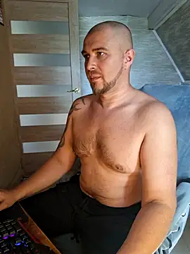 Foxyshaved 网络视讯表演