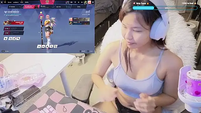 Pokazy przed kamerką – Kana_G