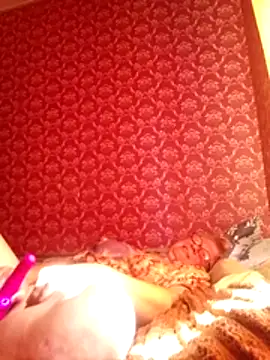 SquirrelFine's Webcam Show