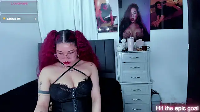 הופעת וובקאם של kyliejenner_hot