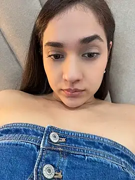 __amcutefatima Show in webcam