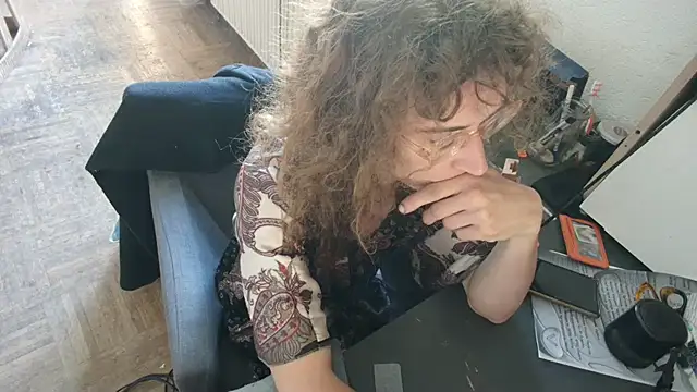 Prxscillia_Txn Webbikameraesitys