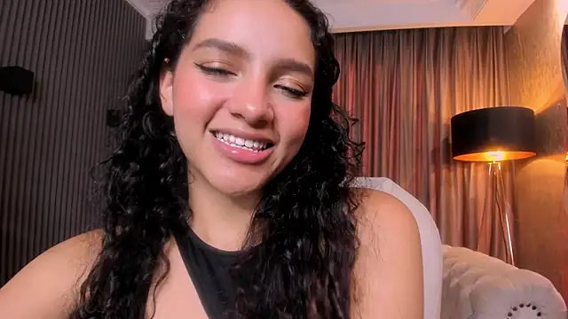 Czat XXX na żywo – anahi_curlie1