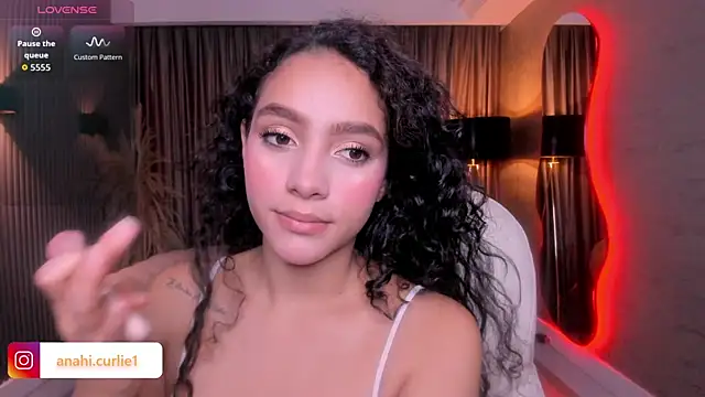 anahi_curlie1 – Live XXX-chat