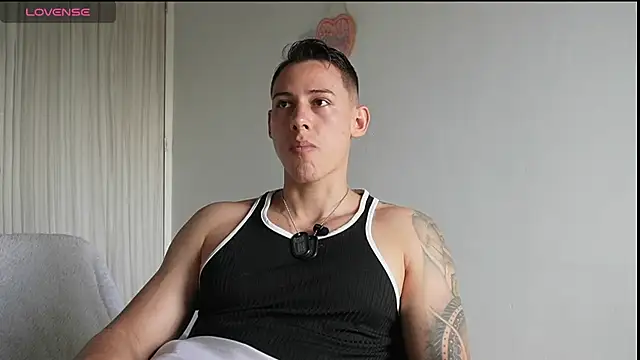 Muscle_King_Cum 网络视讯表演