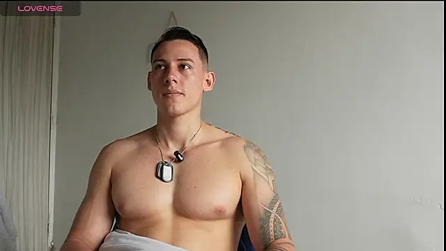 Muscle_King_Cum Webcam Show