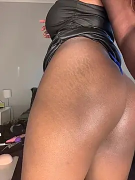 Chat XXX en directo de Lusty_Bootybabe_