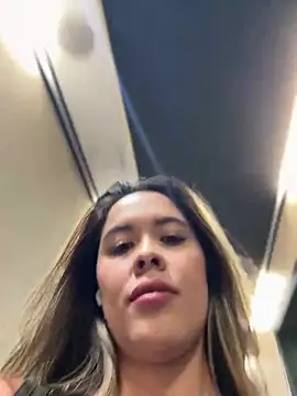 Emilia_Bakerr Webcam show
