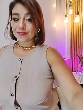 MrsFoucher's Live XXX Chat
