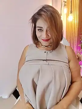 XXX chat uživo modela MrsFoucher