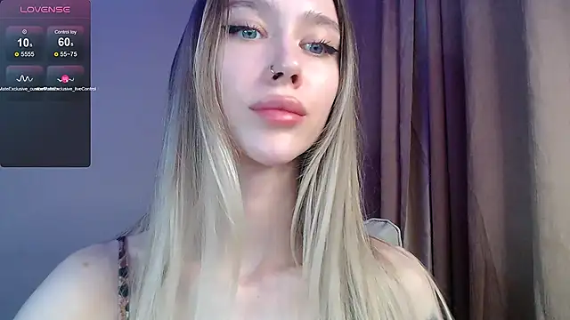 XXX chat uživo modela Des_ch