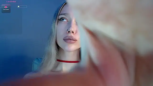 Des_ch লাইভ XXX চ্যাট