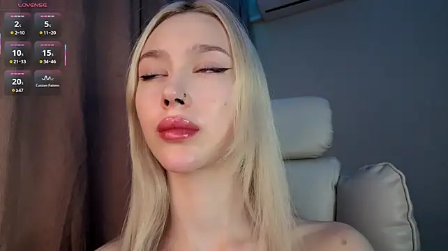 Des_ch লাইভ XXX চ্যাট
