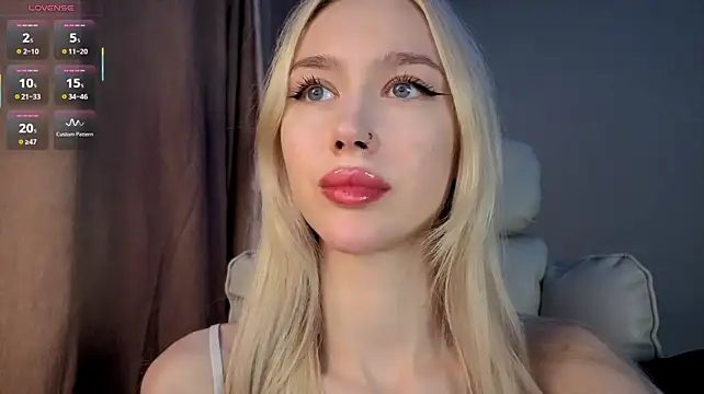Des_chn Live XXX chat
