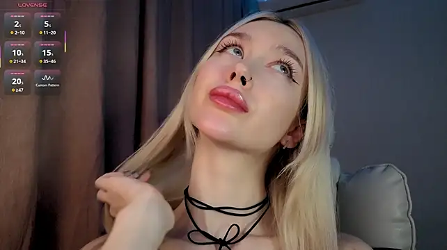 Des_ch live XXX chat