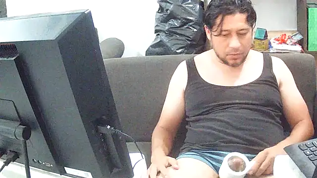 simpatico1000 Show in webcam
