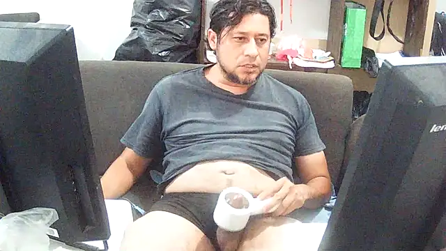 simpatico1000's Webcam Show