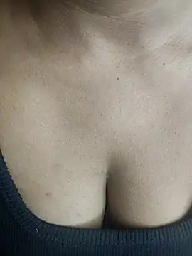 Bangaram_teluguのライブチャットルーム