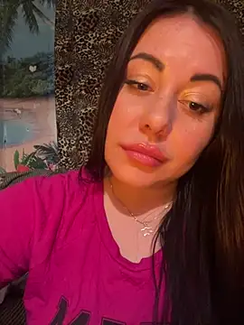 DaisyStreet's Live XXX Chat