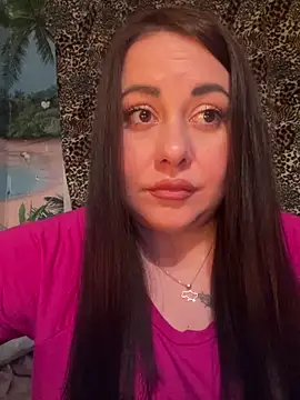 DaisyStreet live XXX chat