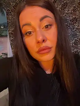 DaisyStreet XXX чат на живо