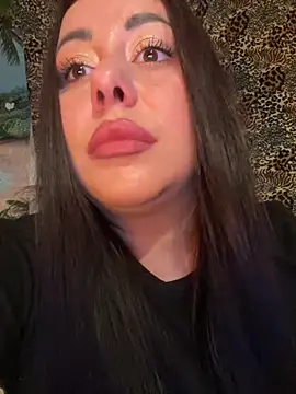 DaisyStreet's Live XXX Chat