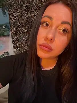 DaisyStreet's Live XXX Chat