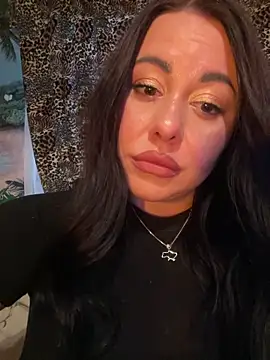 DaisyStreet's Live XXX Chat