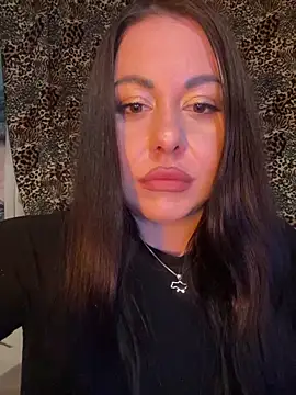 DaisyStreet live XXX chat