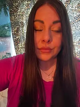 DaisyStreet's Live XXX Chat